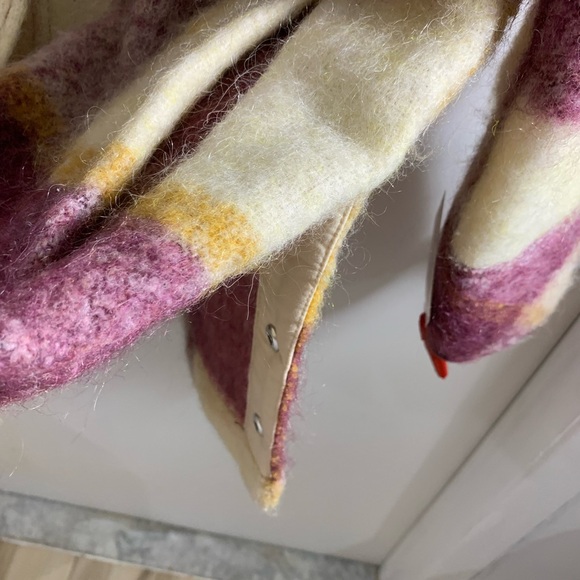 IRO MOHAIR AND ALPACA SHACKET - Picture 7 of 8